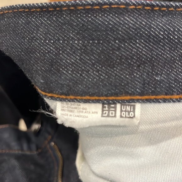 UNIQLO DARK DENIM 38/34 - Picture 7 of 8